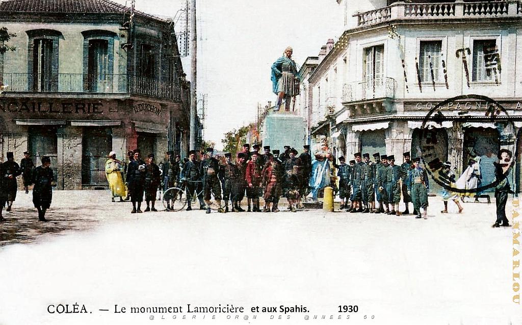COLEA - MONUMENT AU GENERAL LAMORICIERE ET AUX SPAHIS EN 1930.jpg